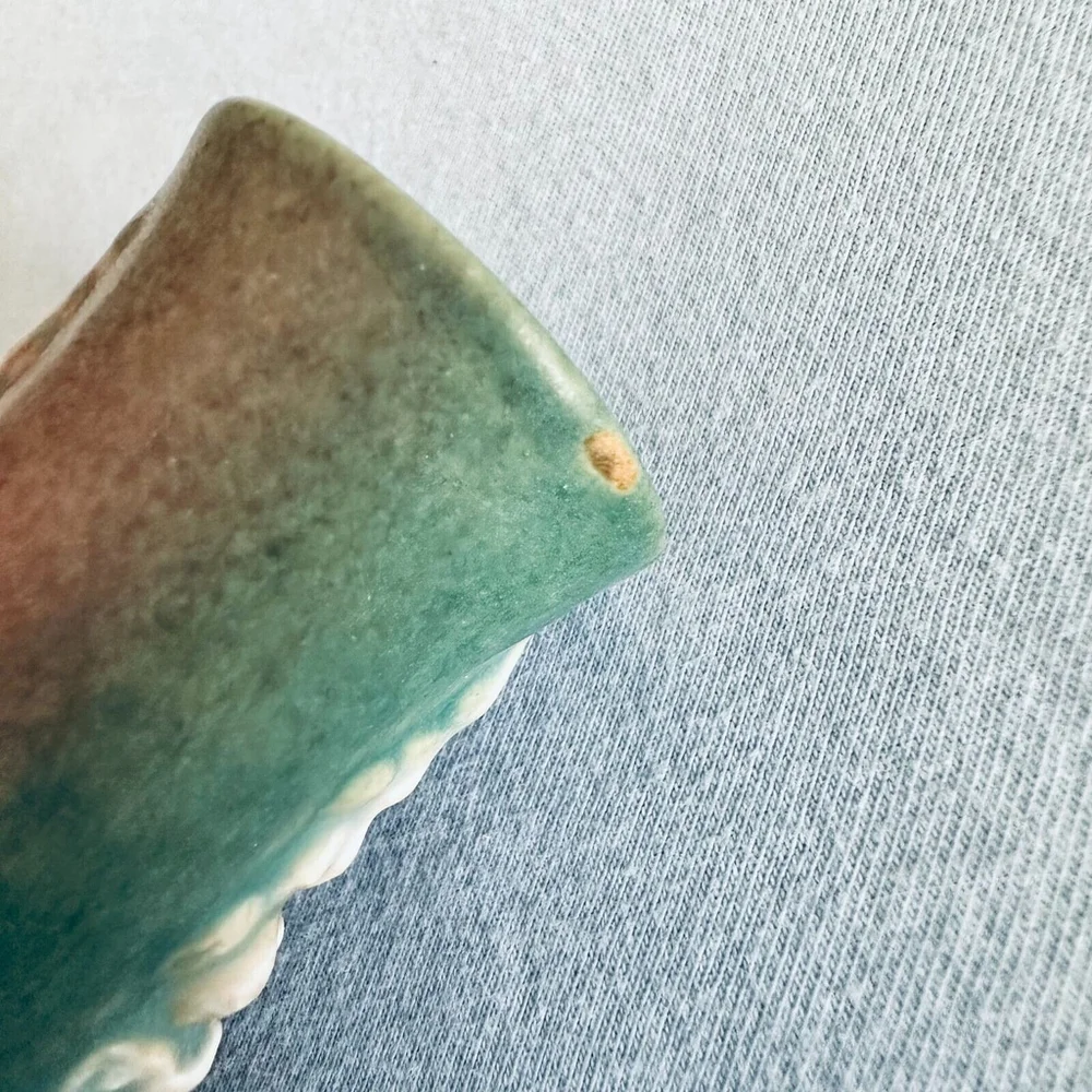 Roseville Pottery Foxglove Bud Vase, Shape 159-5, Petal Green